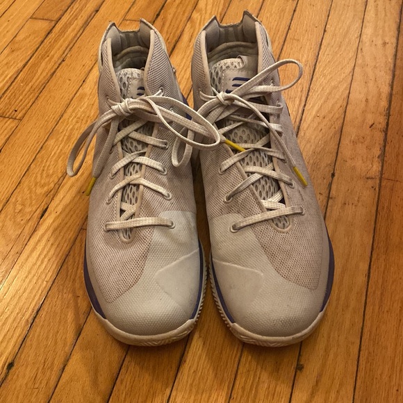 Men’s Curry 3 Under Armour Basketball Shoes size 8.5 - Picture 2 of 7